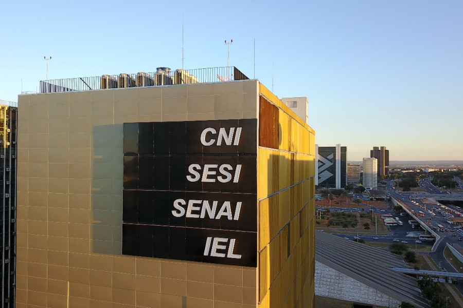 Banco Central não deve insistir em aumento da Selic, defende CNI