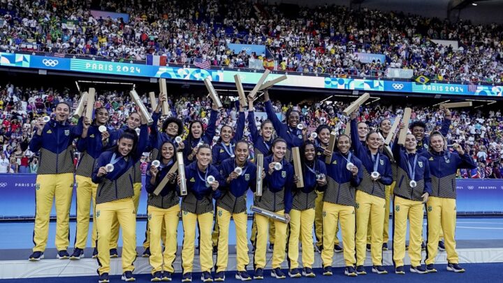 Prata no futebol, bronze no vôlei, show feminino e Brasil chega a 20 medalhas em Paris