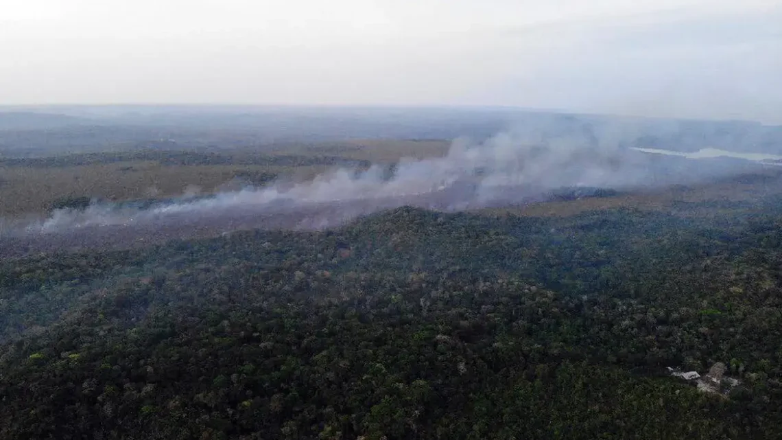 Fumaça de queimadas atinge cidades de dez estados