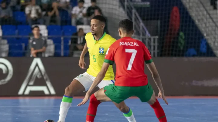 Brasil supera Marrocos e segue para semi da Copa do Mundo de futsal