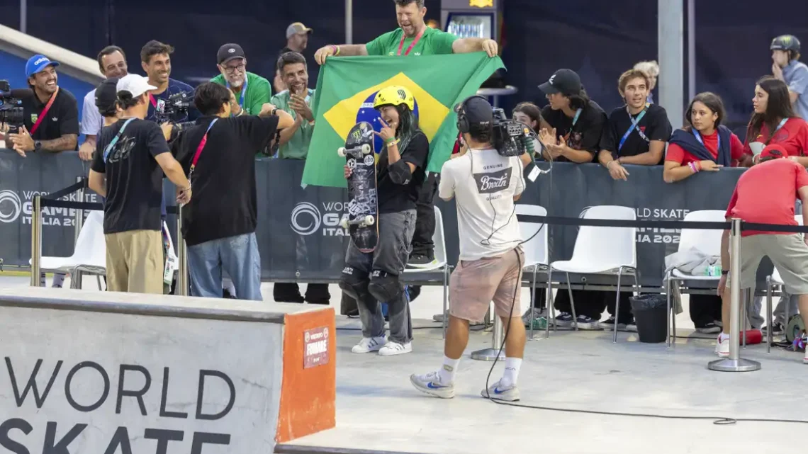 Raicca Ventura conquista Mundial de skate park na Itália