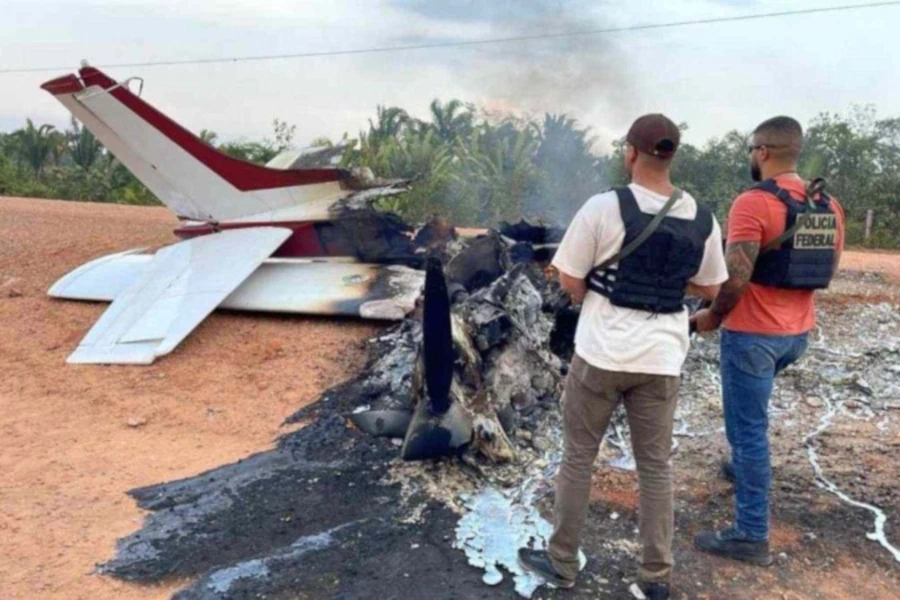 FAB intercepta aeronave que invadiu espaço aéreo brasileiro