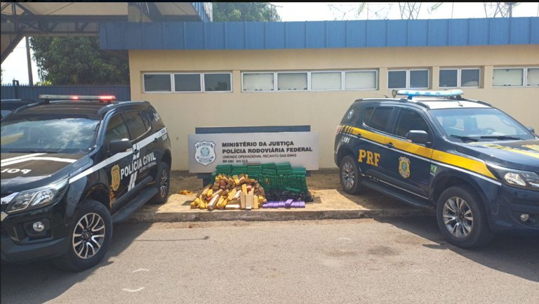 PRF e PCDF apreendem mais de 400 kg de maconha na BR-060