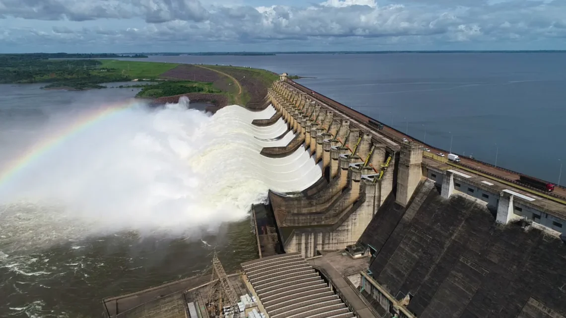 Eletrobras aposta em vantagens competitivas de hidrelétricas e defende melhora nas regras