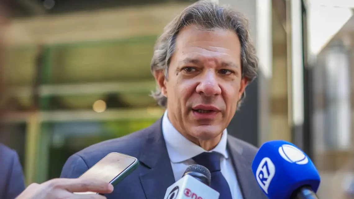 Haddad classifica de “surpresa” alta de 1 ponto dos juros básicos