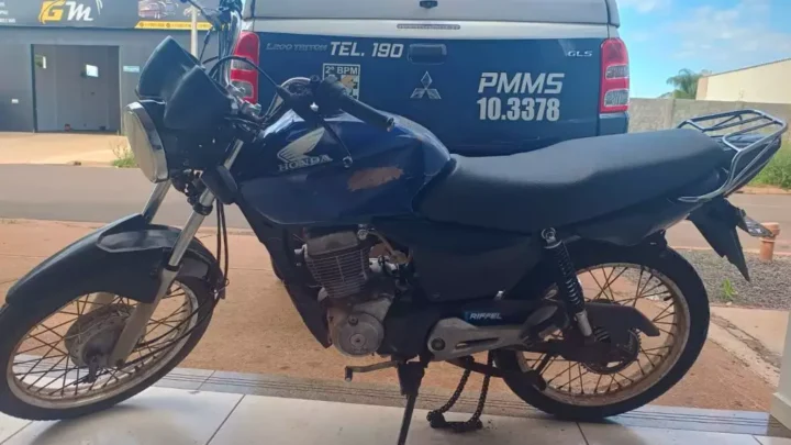 Polícia Militar recuperou nesta terça-feira, moto que foi furtada no domingo em Três Lagoas