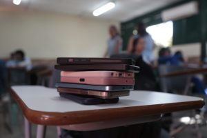 Publicadas diretrizes que detalham possibilidades e restrições de uso de celulares e meios digitais em sala de aula 2 Uso