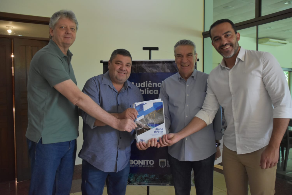 Fiems apresenta proposta na primeira audiência pública de revisão de plano diretor de Bonito 4 image 1096