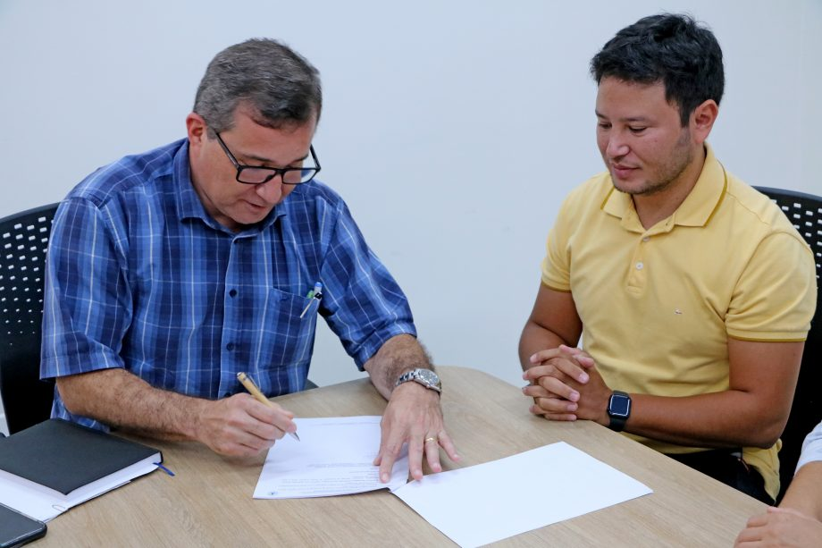 Prefeitura de Três Lagoas firma parceria com AEMS para oferecer cuidados psicológicos a idosos Prefeitura de Três Lagoas firma parceria com AEMS para oferecer cuidados psicológicos a idosos