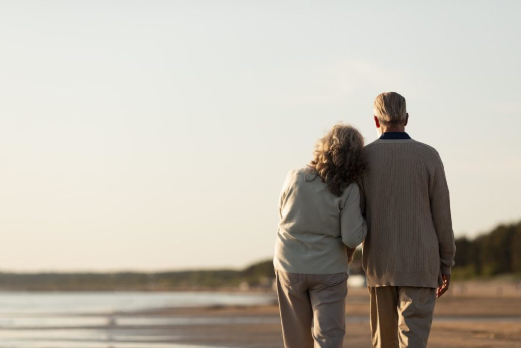senior couple seaside medium shot 1200x800 1